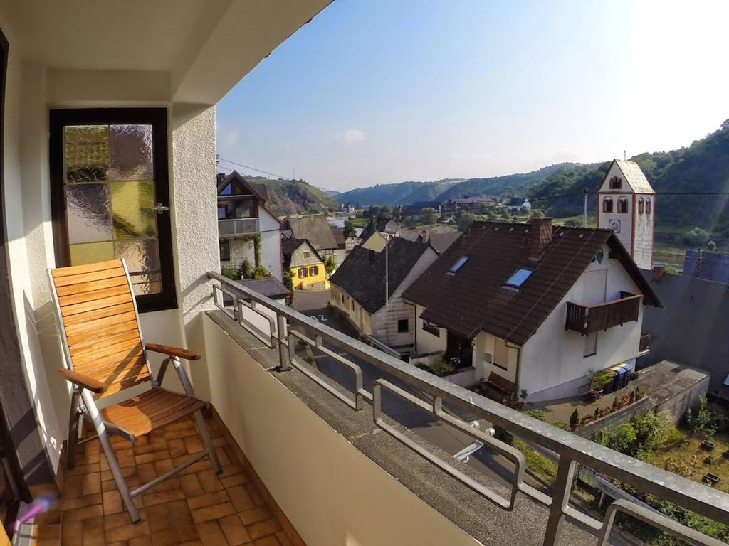 Ferienwohnungen Haus am Würzlaysteig Lehmen Habitación foto