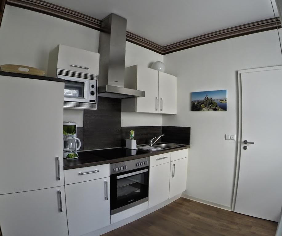 Ferienwohnungen Haus am Würzlaysteig Lehmen Habitación foto