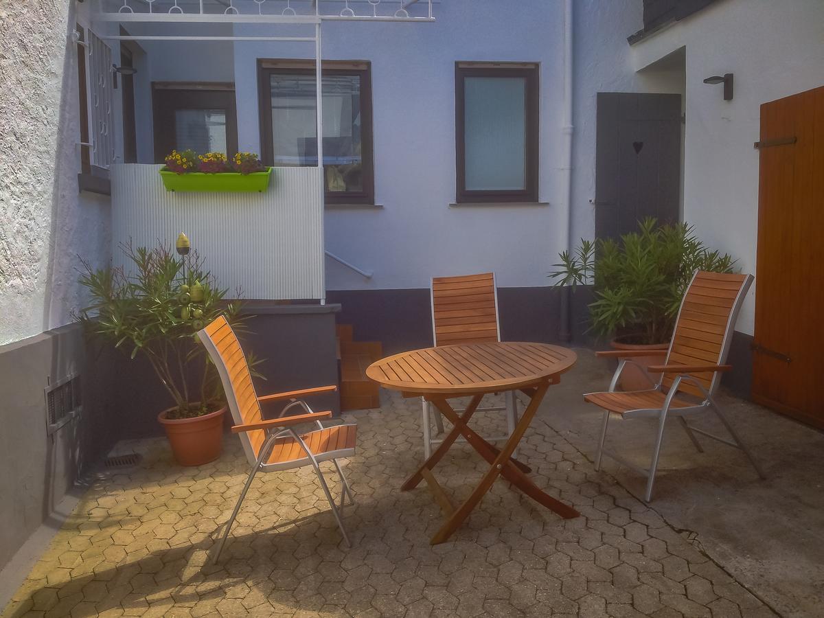 Ferienwohnungen Haus am Würzlaysteig Lehmen Exterior foto