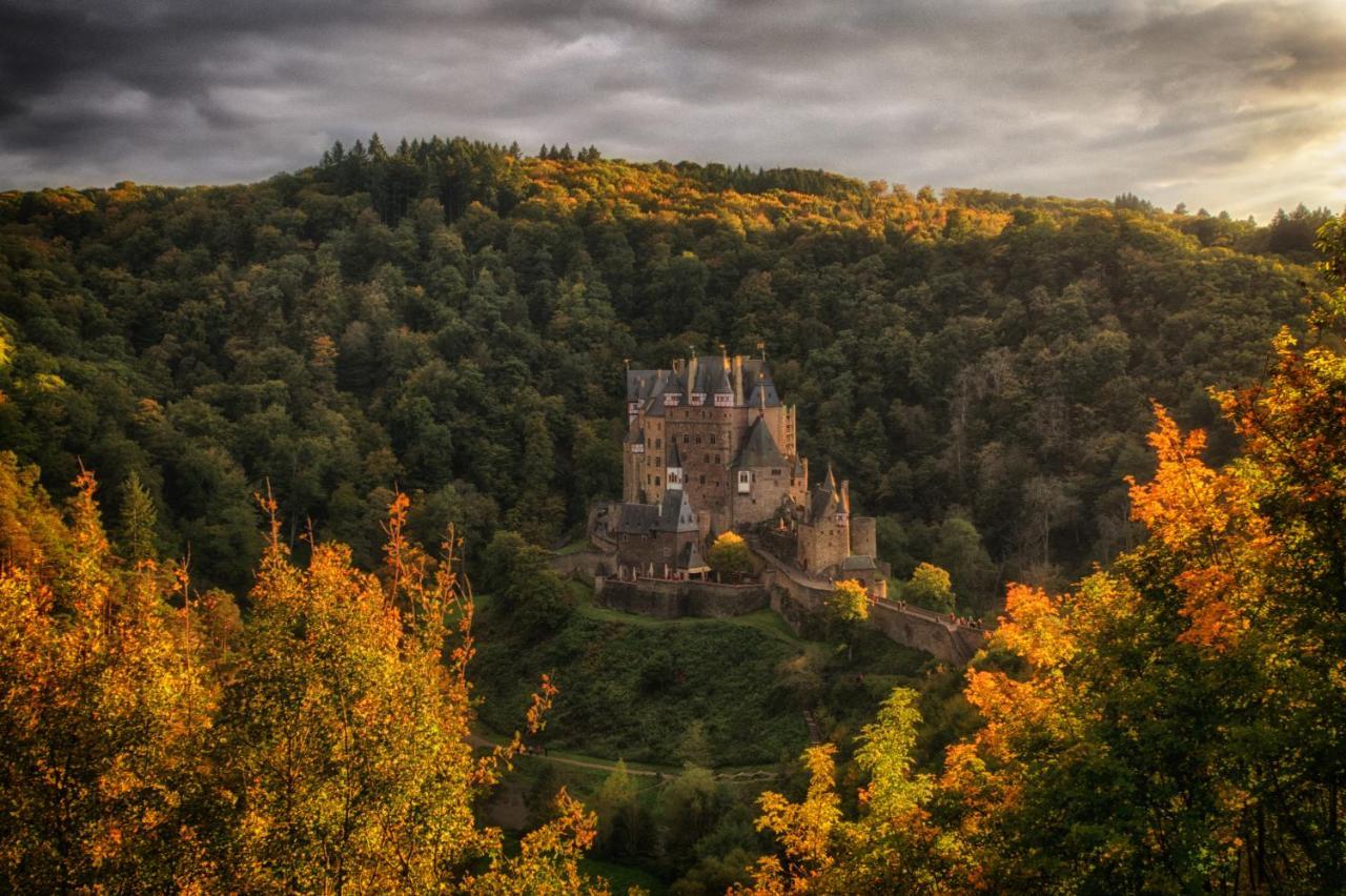 Ferienwohnungen Haus am Würzlaysteig Lehmen Exterior foto